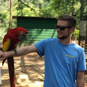 Meet your Posher, Brady